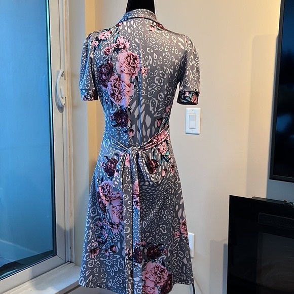 Floral Wrap Dress - Picture 3 of 9